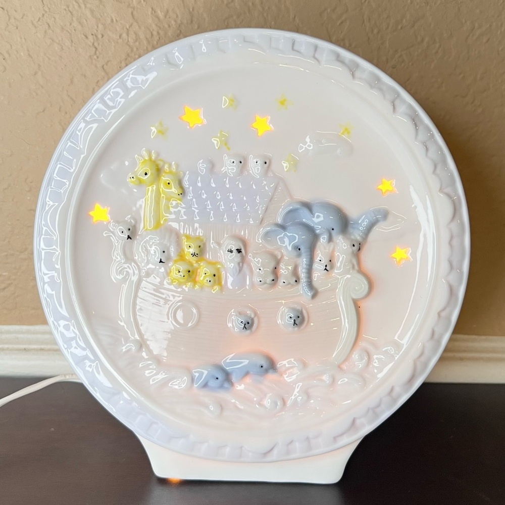 Ceramic Noah’s Ark Nursery Nightlight – Vintage 90s Baby Lamp with Star Cutouts